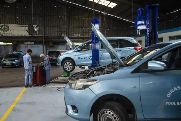 Blue Bird Ikut Kenakan Biaya Admin untuk Pesan Taksi Lewat Aplikasi