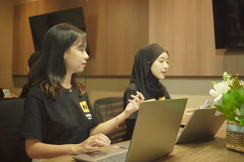 Pengalaman Magang Jovan Vian Thendra: Belajar, Berkembang, dan Beradaptasi di Maxy Academy