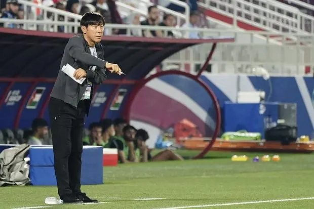Polemik Pemecatan Shin Tae-yong: Warganet Ramai Bereaksi