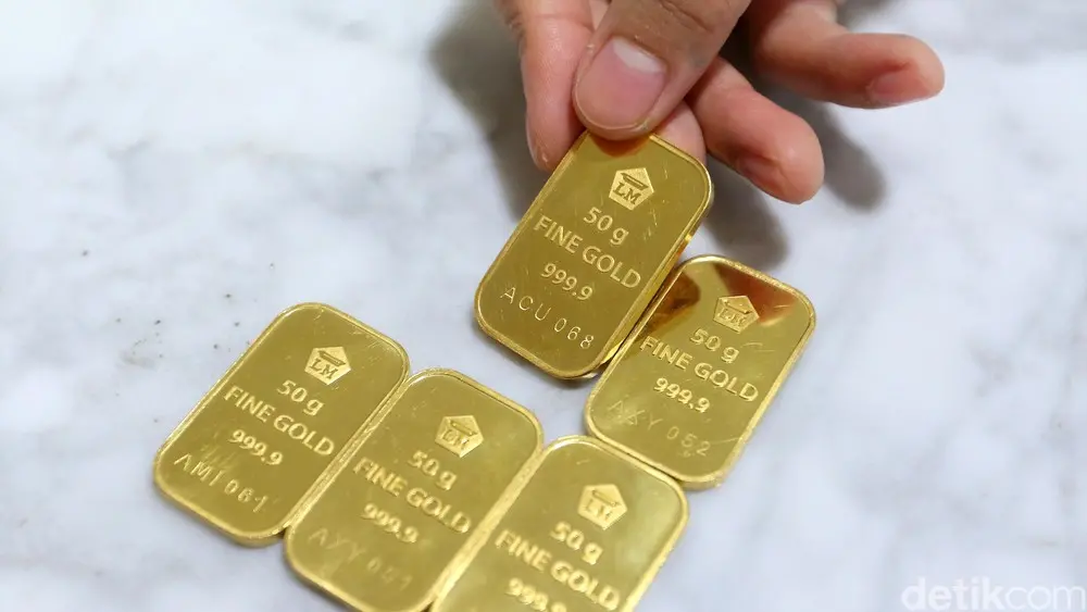 Harga Emas Antam Hari Ini Anjlok! Saatnya Berburu?