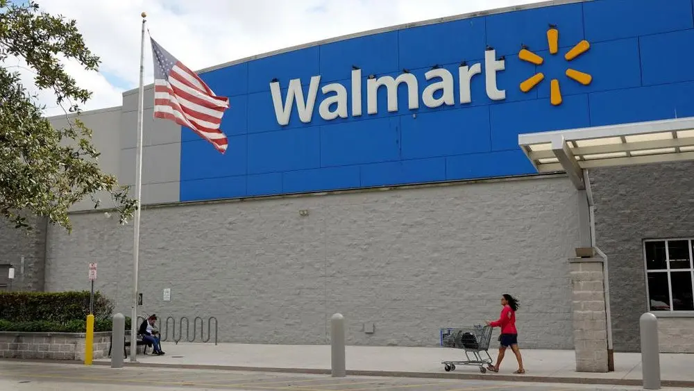 Walmart Tarik Ratusan Ribu Botol Minum Akibat Risiko Cedera Mata