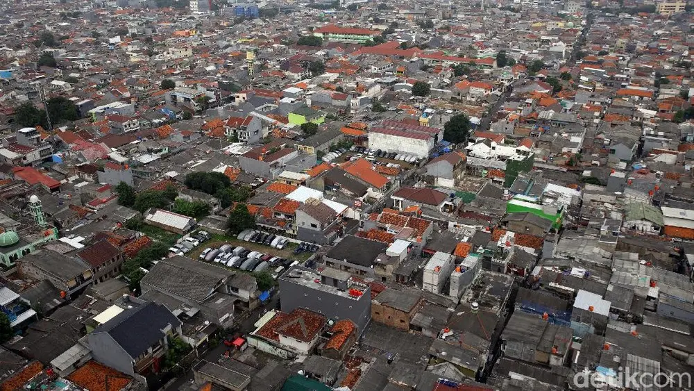 Pertumbuhan Penduduk Jadi Tantangan Pembangunan Era Prabowo