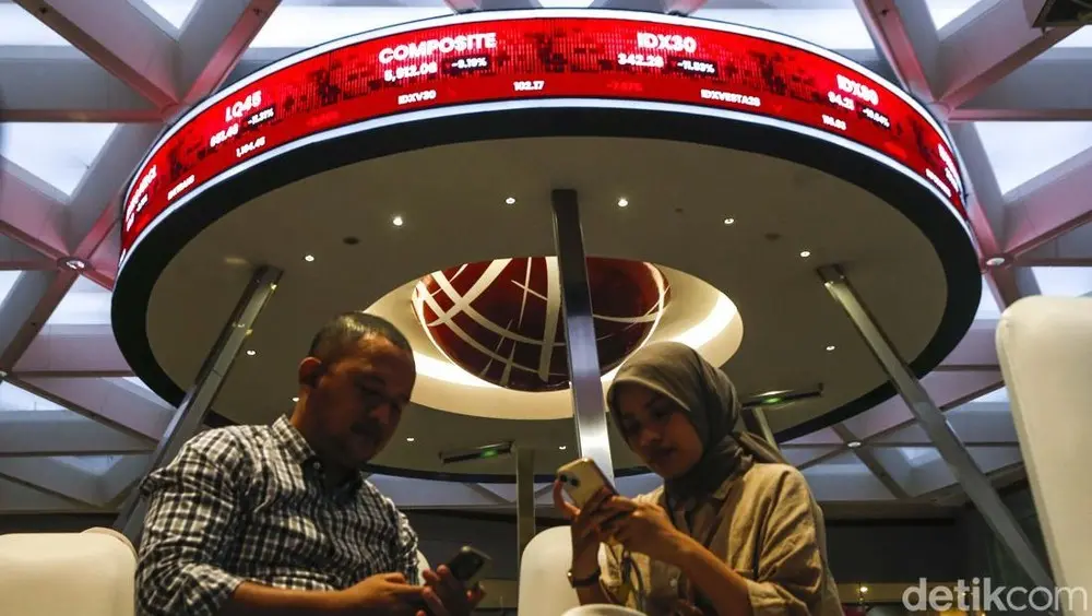 IHSG Melemah Tipis di Akhir Pekan, Investor Asing Terus Jual Saham