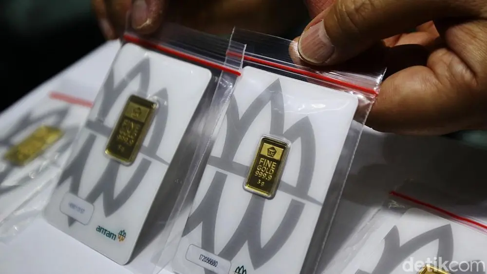 Harga Emas Antam Hari Ini Jatuh!