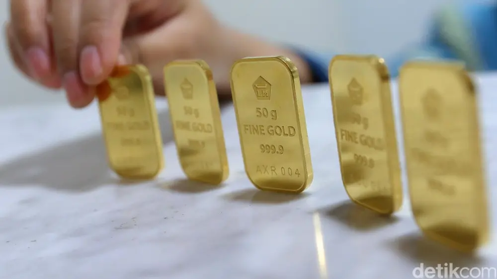 Harga Emas Antam Kembali Sentuh Level Rp 2 Juta
