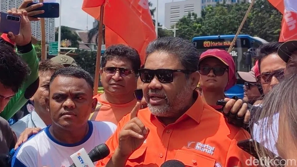 20.000 Buruh Jabar Konvoi Naik Motor Geruduk Jakarta Protes UMP 2026