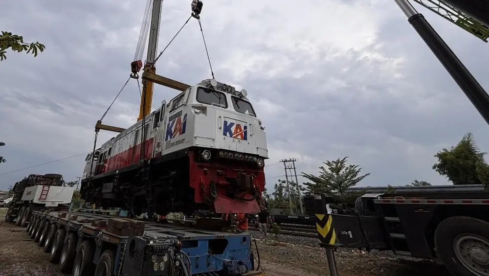 KAI Logistik Kirim Armada Lokomotif dari Sumatera ke Jawa, Siap Amankan Lebaran 2026