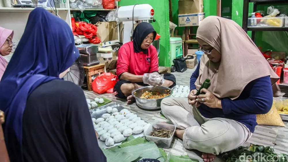 Ramadan Berkah: Omzet Bisnis Rumahan Mak Demplon Meroket