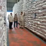 Stok Beras Aman, Prabowo Tinjau Langsung Gudang Bulog Magelang