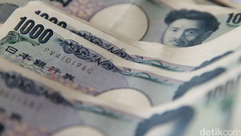 Jepang Panik Yen Anjlok Terendah Sejak 1986