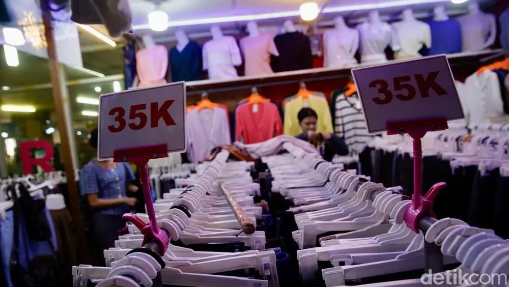 Tekstil Impor Ilegal Banjiri Pasar Domestik, Industri Lokal Terancam