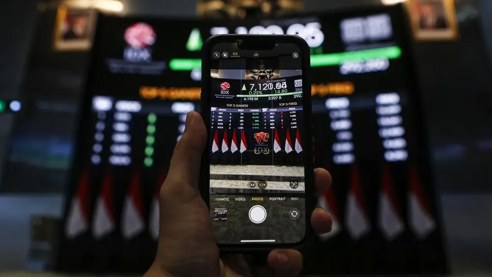 Asing Jual Triliunan IHSG Menguat Ada Apa