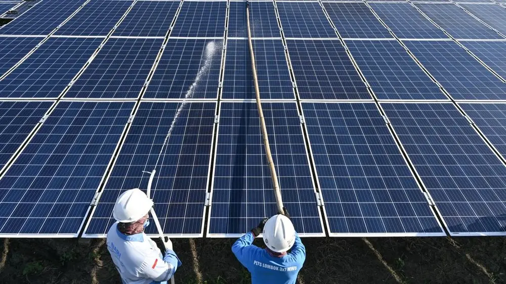 Masa Depan Energi Indonesia: Menuju 100 GW PLTS dengan Langkah Konkret