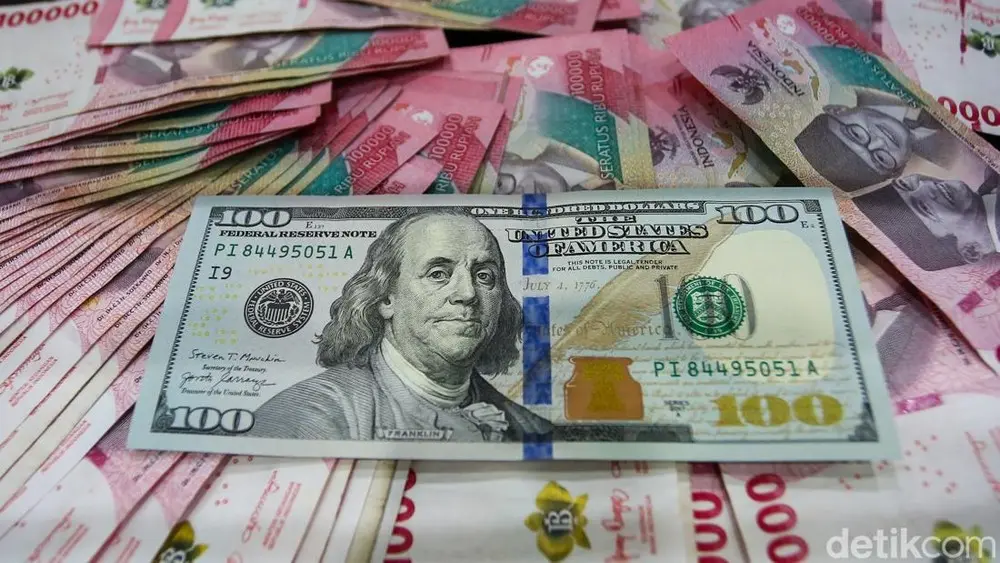 Rupiah Tertekan, Dolar AS Dekati Level Krusial Rp 18.000
