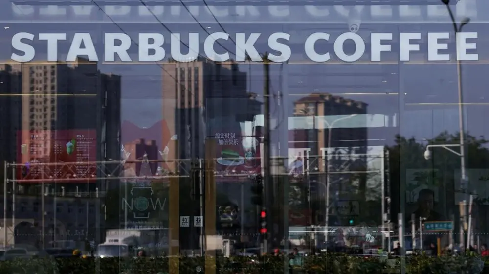 Starbucks Kembali Pangkas Karyawan, Giliran Divisi Teknologi Terdampak