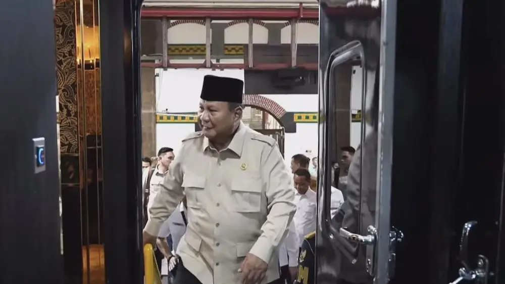 Prabowo Jajal Kereta Sultan Bikin Takjub