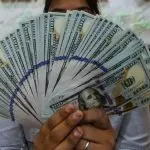 Dolar AS Menggila Rupiah Terancam Ambruk