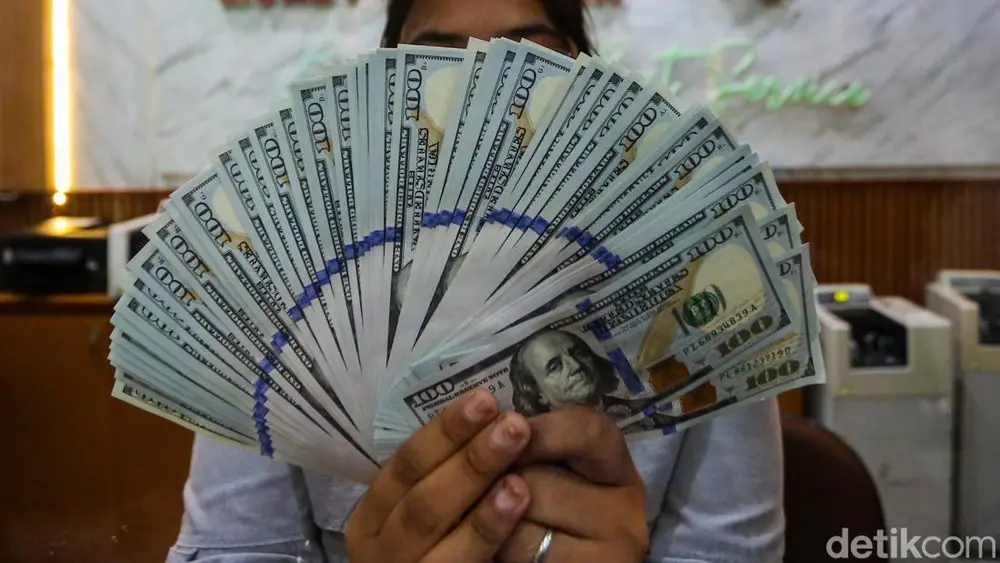 Dolar AS Menggila Rupiah Terancam Ambruk