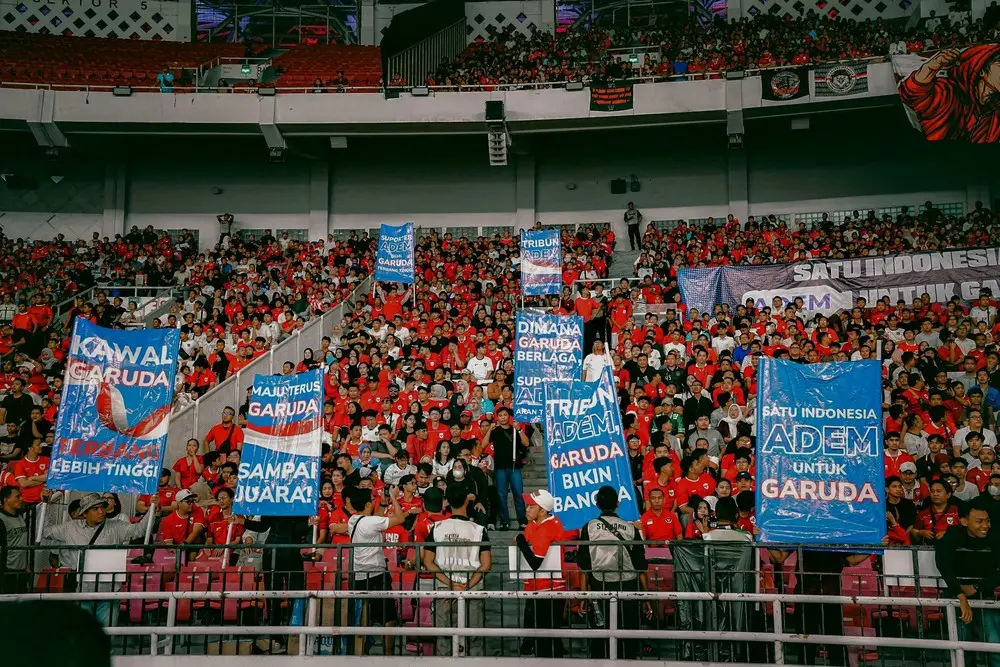 Aksi Ribuan Suporter Pecahkan Rekor MURI