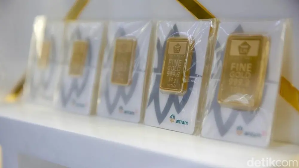 Harga Emas Antam Melonjak Tajam Hari Ini