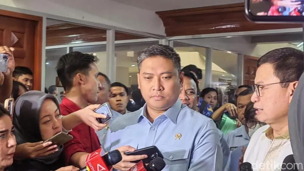 Dapur Makan Gratis Tercemar Pejabat Murka**