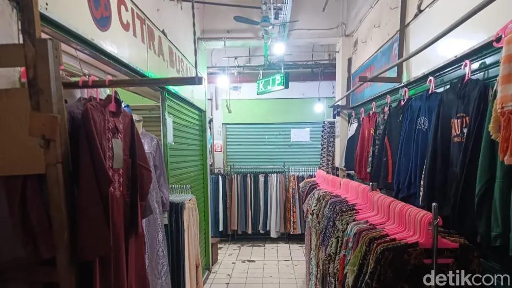 Pasar Pondok Labu Mati Suri Pedagang Tercekik Utang