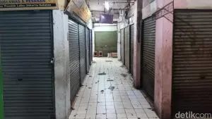 Pondok Labu Sepi Pembeli Bak Ditelan Bumi