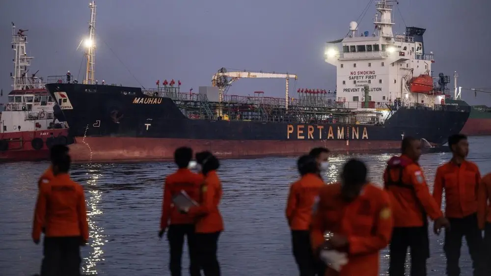 Mencekam Detik Detik Kapal Pertamina Selamatkan Korban