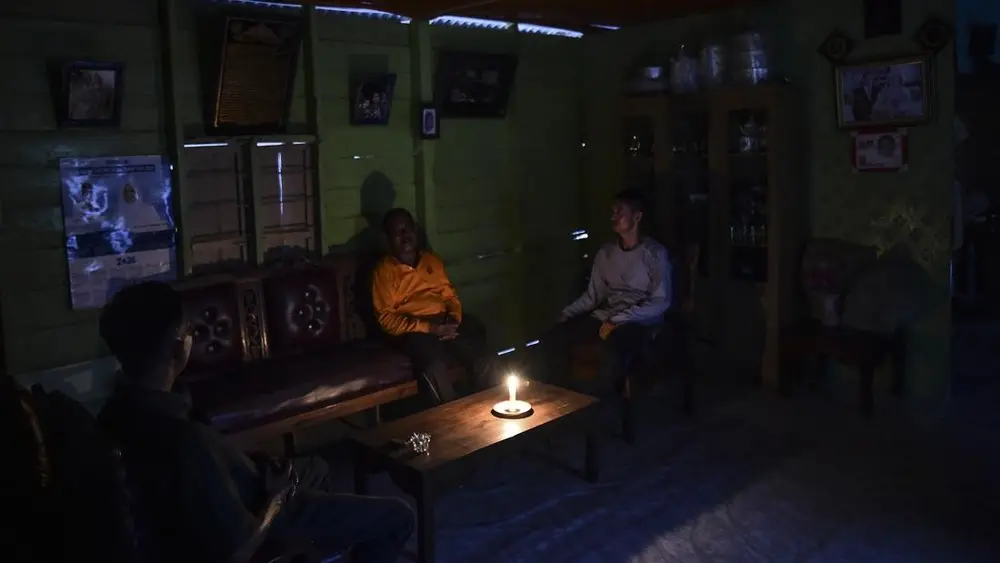 Misteri Kegelapan di Tengah Target Listrik Nasional