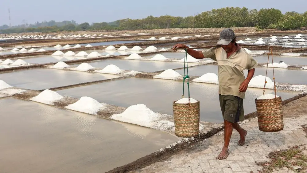 Nasib Pilu Petani Garam Takalar