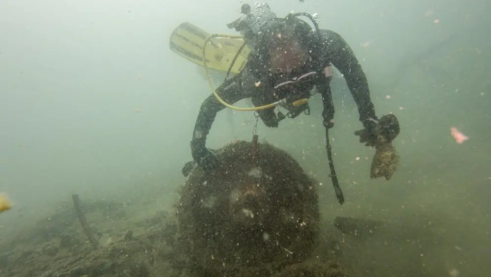 Misteri Bangkai Kapal Perang di Teluk Banten