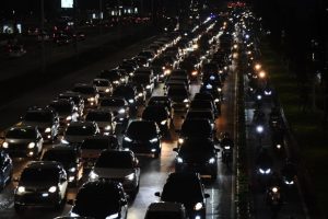 Mau WFH dan WFA? Mayoritas Pekerja Rela Potong Gaji!