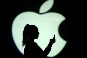 Apple Tantang Hacker: Temukan Celah Keamanan, Raih Hadiah Rp 15 Miliar!