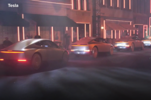 Elon Musk Luncurkan Aplikasi Taksi Tanpa Sopir, Cybercab Siap Meluncur 2026