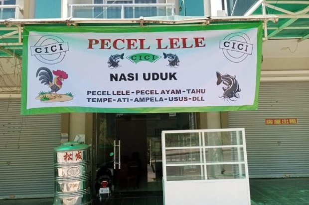 Warung Pecel Lele Ramai di Kamboja, Terkait Judi Online?
