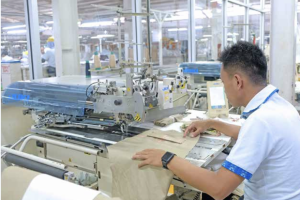 Nasib Karyawan Sritex dan Larangan Perjalanan Yasonna Laoly