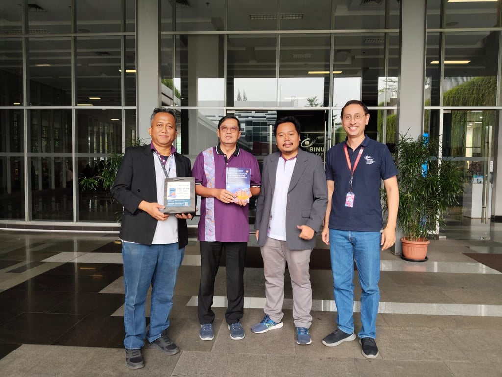 Buku Baru Manajemen Ekspor Impor: Tingkatkan Daya Saing Bisnis Indonesia