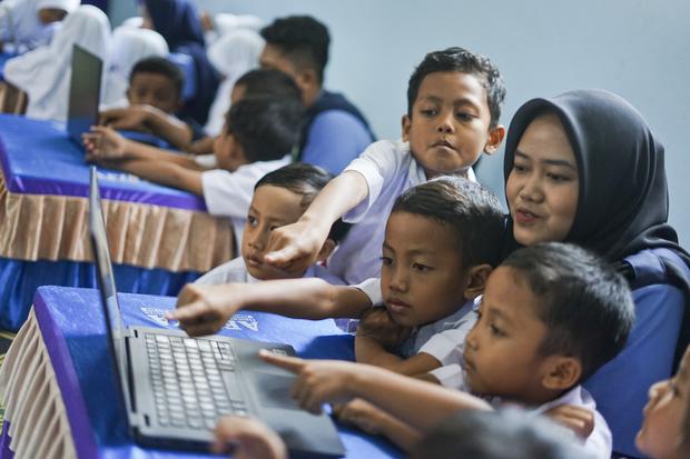 Internet Ramah Anak: Aturan Baru Segera Terbit