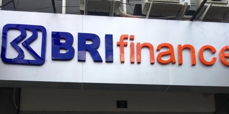 BRI Finance Hadirkan Layanan Pembiayaan Terintegrasi di BRI UMKM EXPO(RT) 2025