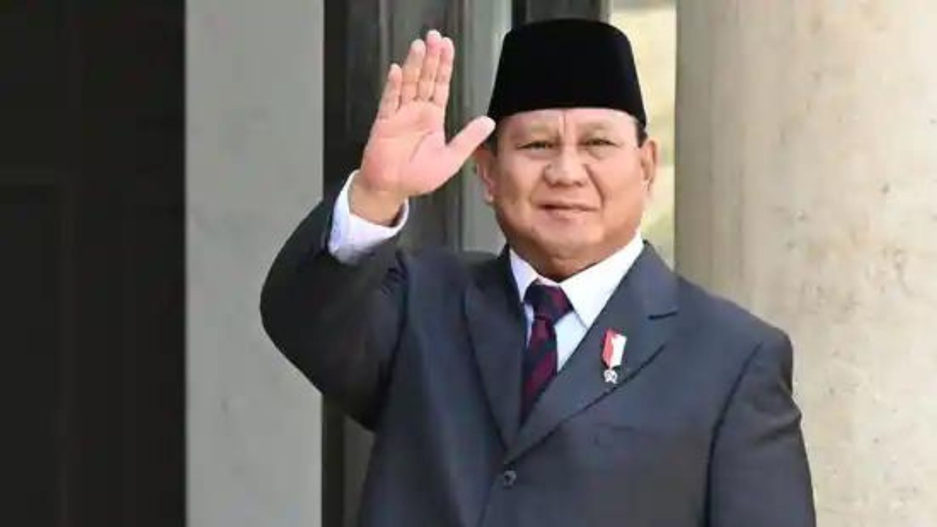 Presiden RI Prabowo Subianto disambut hangat oleh Perdana Menteri India Narendra Modi dalam kunjungan kenegaraan ke New Delhi.  Seperti dilansir Cerita.co.id,  pertemuan bilateral yang berlangsung di Hyderabad House pada Sabtu (25/1) ini menandai  penguatan hubungan Indonesia-India,  khususnya menjelang  peringatan 75 tahun Republik India.  PM Modi secara khusus menyebut Indonesia sebagai tamu utama Republic Day India, sebuah kehormatan yang pertama kali diberikan pada Indonesia dan kembali diberikan di perayaan hari kemerdekaan India yang ke-75 tahun ini.