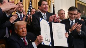 Trump Sahkan UU Kripto, AS Targetkan Jadi Pusat Kripto Dunia