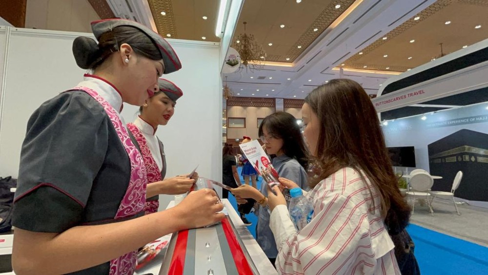 Promo Menggila! Tiket Kereta Cepat Whoosh Diskon Hingga Setengah Harga di KAI Expo 2025