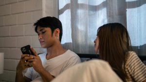 Rumah Dibayar Suami, Sertifikat Atas Nama Istri: Milik Siapa Sebenarnya?