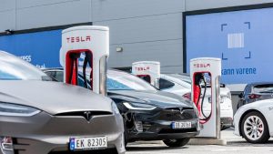 Indonesia Telah Suplai Bahan Baku Baterai Mobil Listrik Tesla