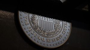 Penasihat Ekonomi Trump Resmi Duduki Kursi Gubernur Bank Sentral AS