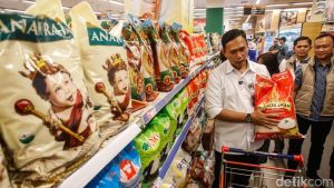 Bulog Guyur 400 Ribu Ton Beras Murah ke Pasar Jaga Stabilitas Harga