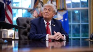Trump Alihkan Dana Riset Demi Gaji Tentara di Tengah Shutdown Pemerintah AS