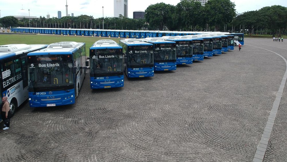 Transjakarta Siagakan 151 Bus Tambahan Sambut HUT TNI di Monas