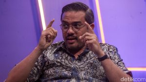 Harga Jilbab Impor China Bikin Menteri UMKM Meradang