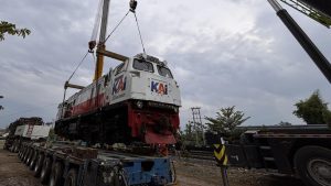 KAI Logistik Kirim Armada Lokomotif dari Sumatera ke Jawa, Siap Amankan Lebaran 2026